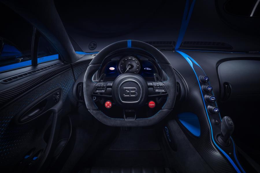 Торпедо Bugatti Chiron Pur Sport 2020 года  (фото 24 из 44)